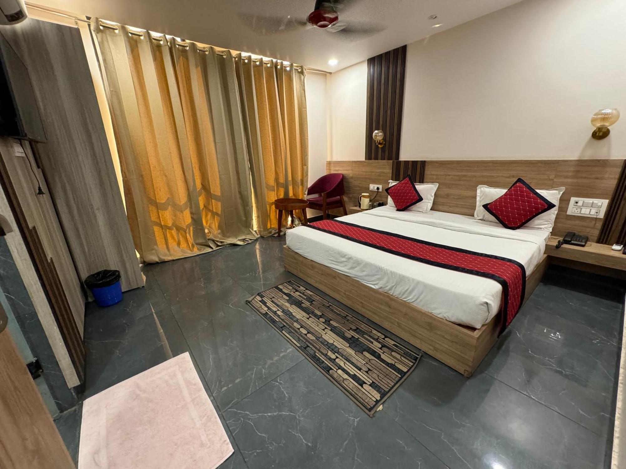Namay Inn By T And M Hotels Haridwar Ngoại thất bức ảnh