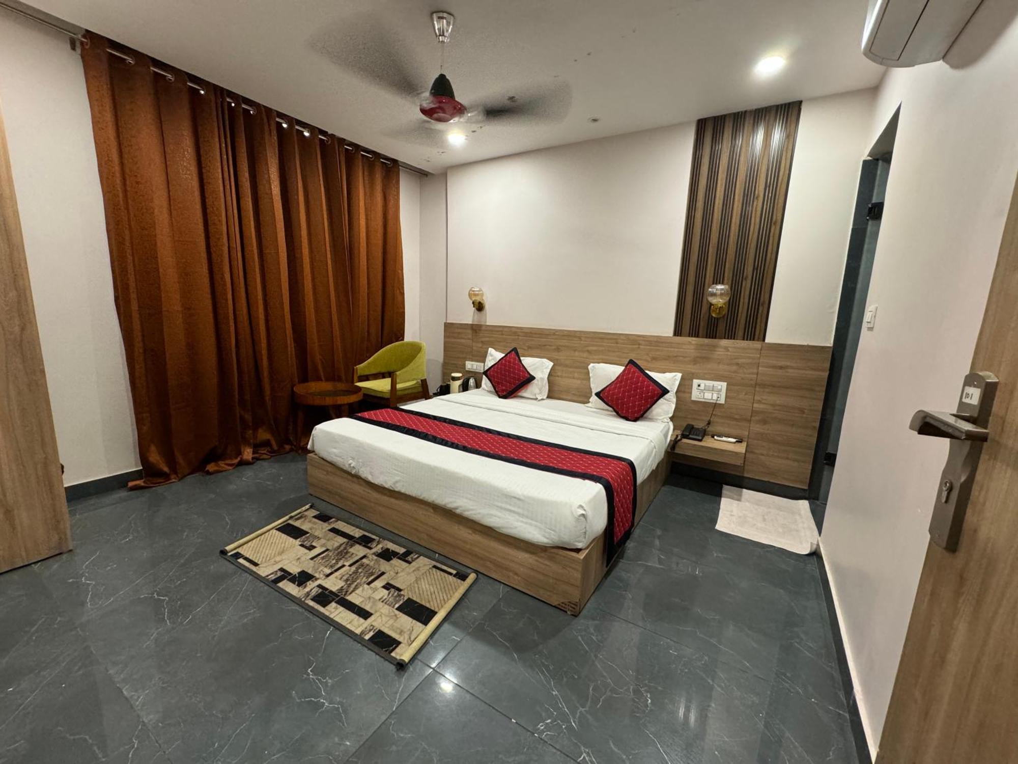 Namay Inn By T And M Hotels Haridwar Ngoại thất bức ảnh